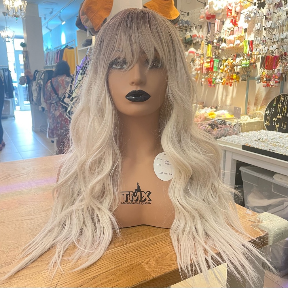 - Human hair ombre ash blonde wavy wig with bang
